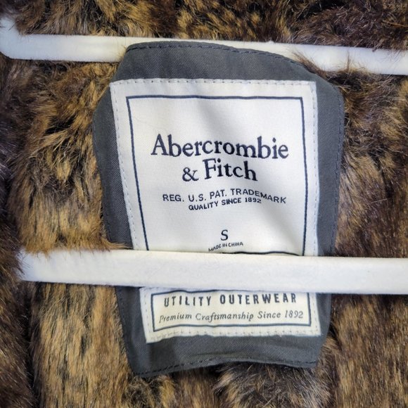 Abercrombie & Fitch Women's Small Jacket Coat Green Faux Fur Lined Hood - Picture 10 of 11